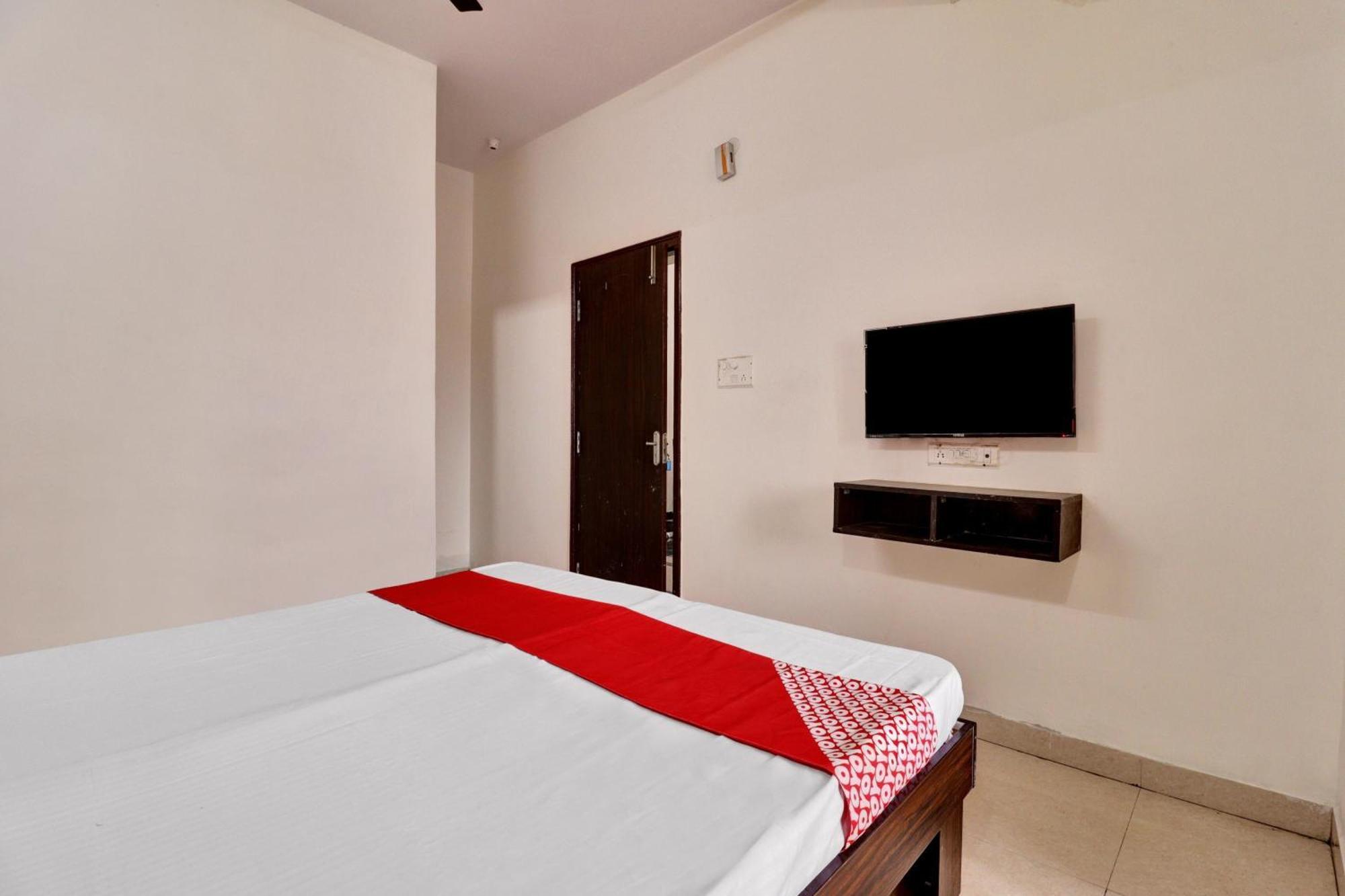 Hotel Millennium Comfort Bangalore Exterior photo
